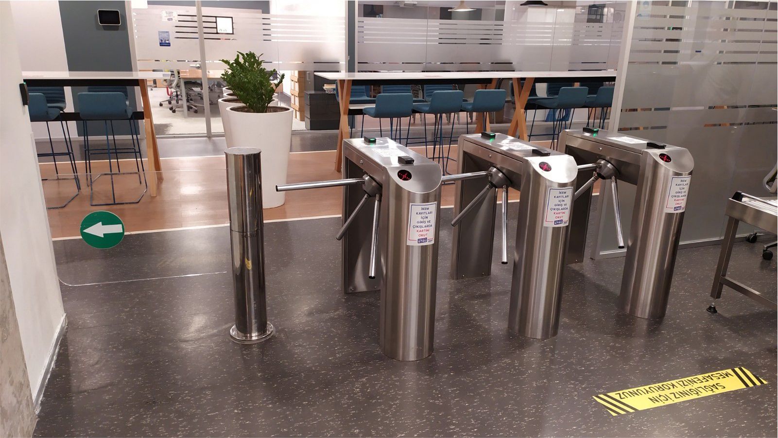 Tripod Turnstile and Card Reader System