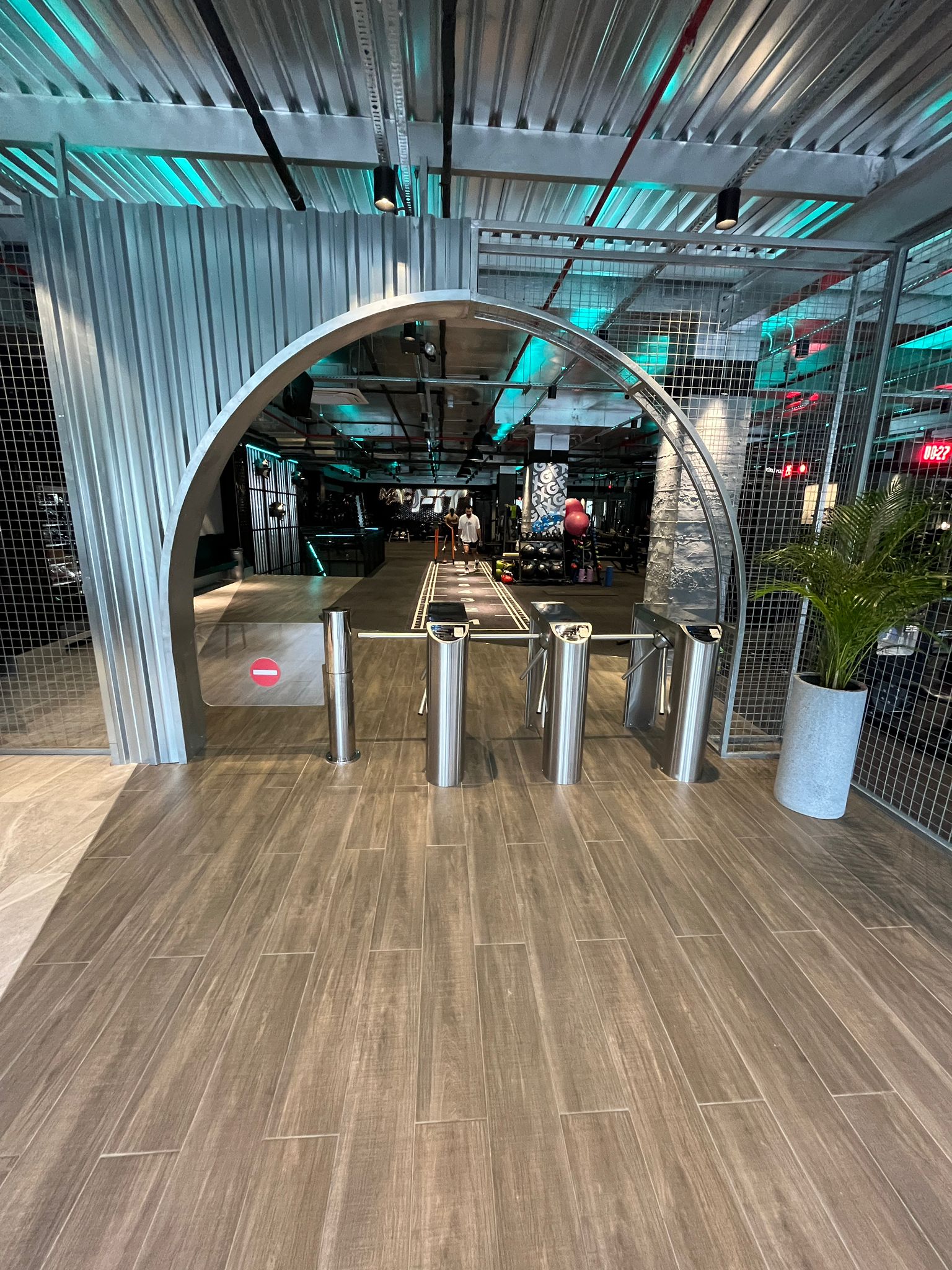 Spor salonu Tripod ve Vip Turnike Kurulumu